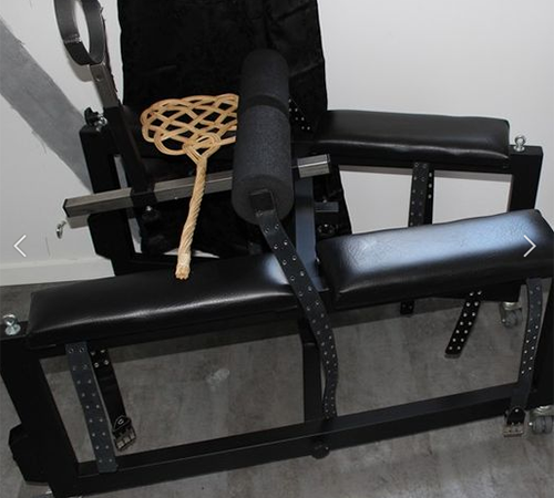 BDSM Spinnennetz Club